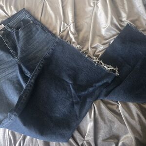 Frame Denim Dark Blue Wide-Leg Jeans with Frayed Hem